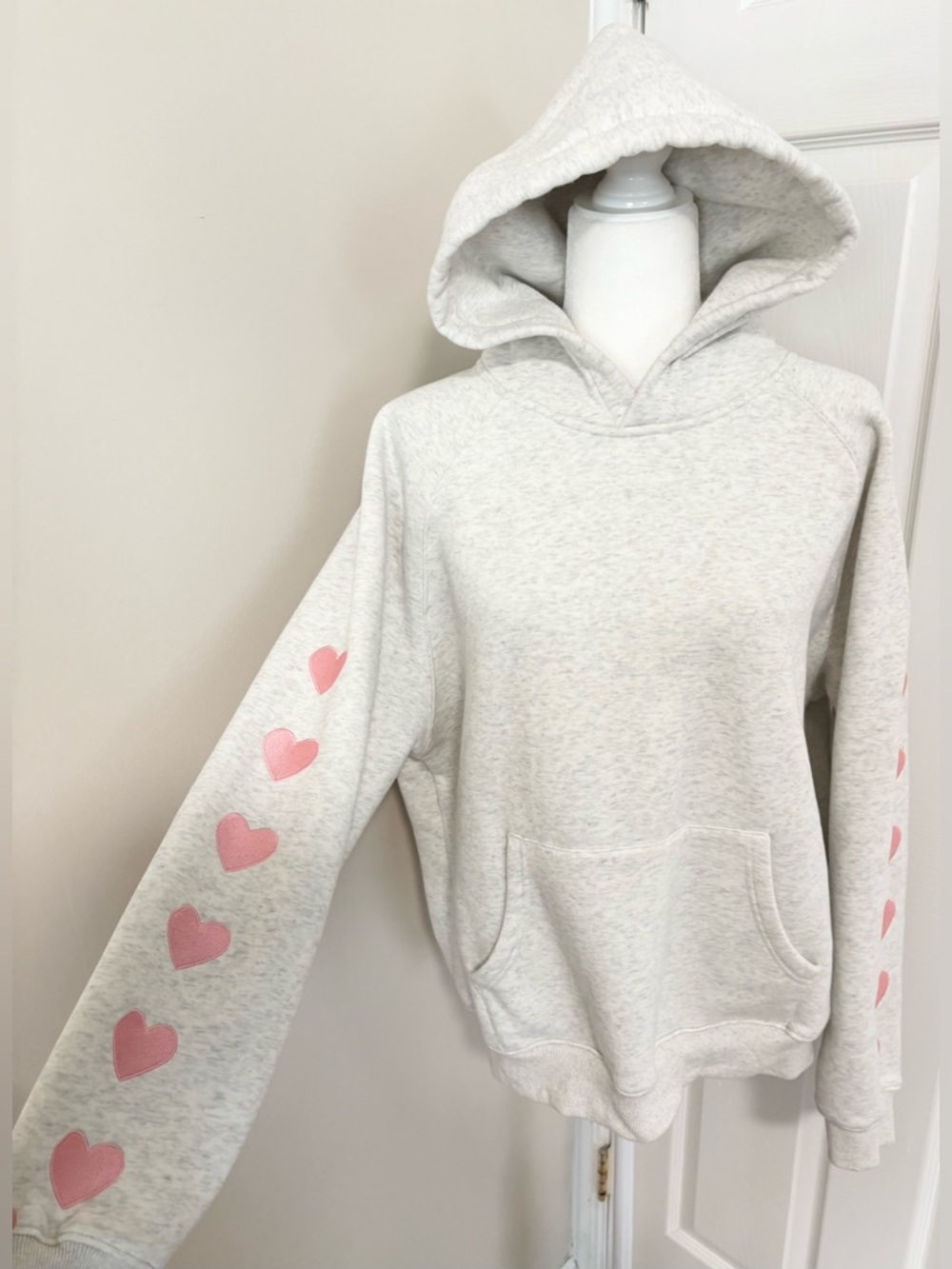 Dandy Worldwide Heart on My Sleeve Oversized Lux Hoodie in Heather Gray - Picture 7 of 7